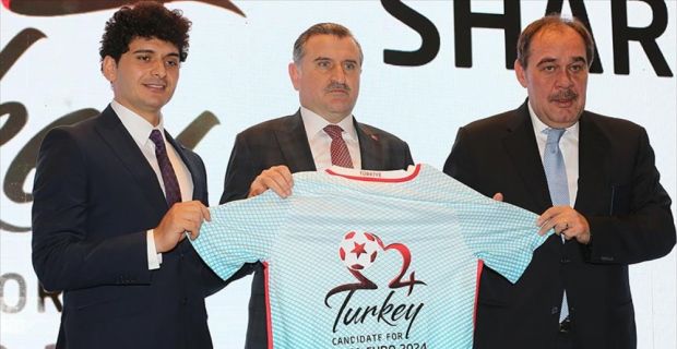 EURO 2024'ün ev sahipliği adaylığı için belirlenen logonun tanıtıldığı toplantıda,