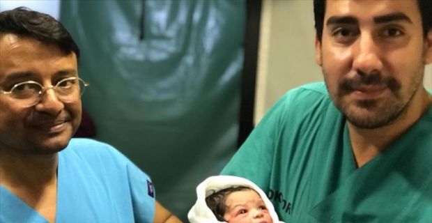 Sağlık Bakanlığının Arakanlı Müslümanlar için Cox's Bazar'da kurduğu sahra hastanesinde