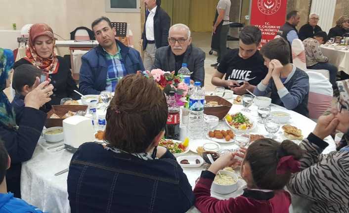 Erzincan Aile Çalışma ve Sosyal Hizmetler İl Müdürlüğü tarafından Anneler