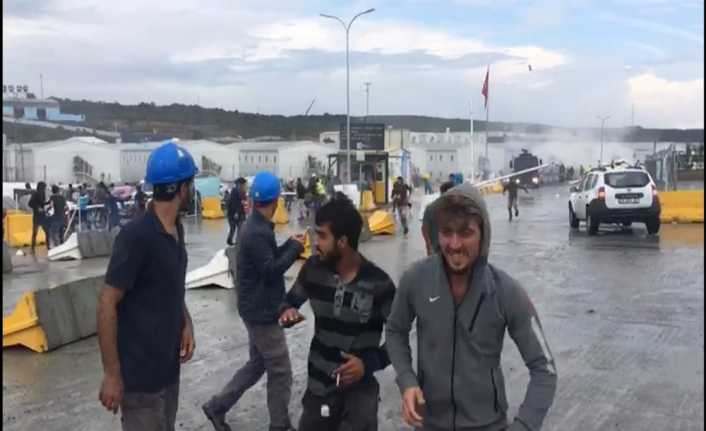 Üçüncü havalimanı Akpınar Yerleşkesi’nde şartlarının iyileştirilmesini isteyen işçiler eylem yaptı.