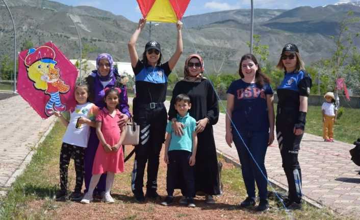 Demirkent Arı parkında uçurtma etkinliği düzenledi.