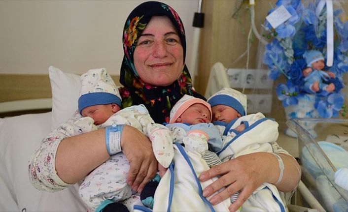 Tüp bebek yöntemiyle üçüz sahibi olan ve 23 yıllık çocuk