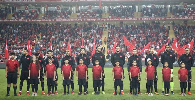 Türkiye, UEFA'nın milli takım düzeyindeki yeni organizasyonu Uluslar Ligi'nde, Rusya