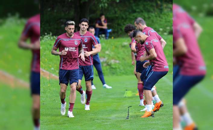 Trabzonspor, yeni sezon hazırlıklarını bugün sabah saatlerinde yaptığı antrenmanla sürdürdü.