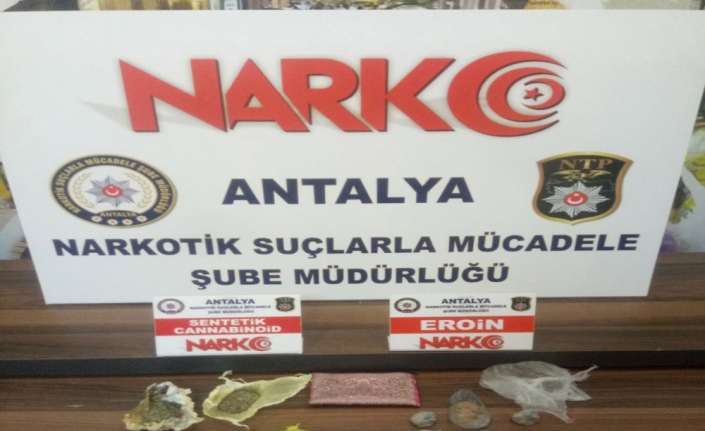 Antalya’da düzenlenen 3 ayrı uyuşturucu operasyonunda yakalanan 8 kişiden 6’sı