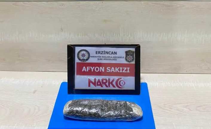 Erzincan'da otobüste uyuşturucuyla yakalanan