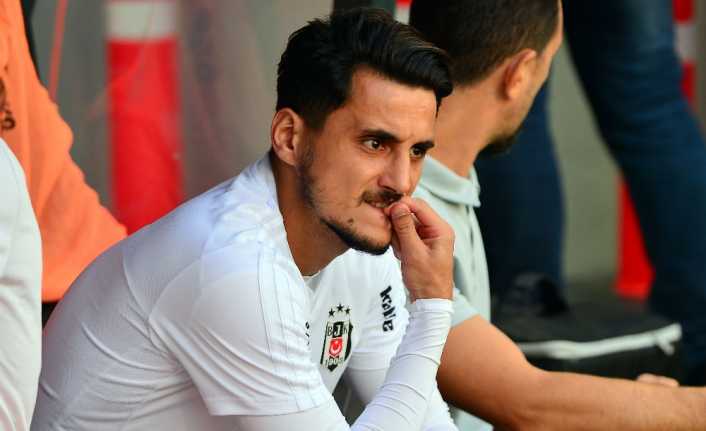 Beşiktaş’ın Altınordu ile oynayacağı hazırlık karşılaşması öncesi siyah-beyazlı futbolcular Vagner
