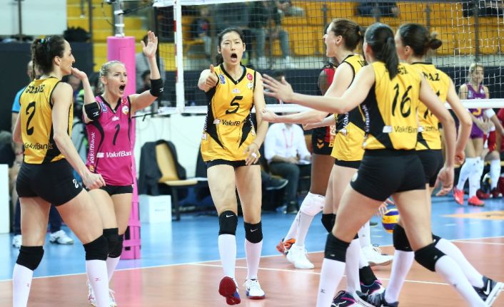 VakıfBank Bayan Voleybol Takımı, Sultanlar Ligi play-off etabı yarı final