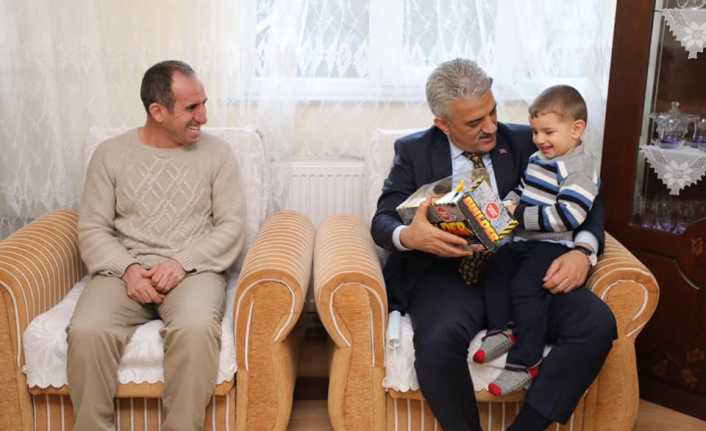 Vali Makas, Erzincan eski Vali Yardımcısı Dede Musa Baştürk’ün annesini