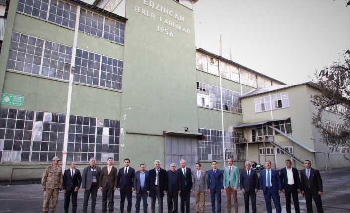 Erzincan Valisi Mehmet Makas, Sukkar Erzincan Şeker Fabrikasını Ziyaret Etti.