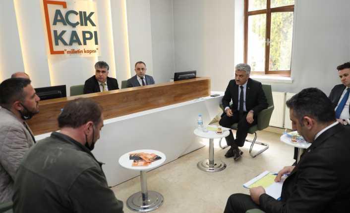 Erzincan Valisi Mehmet Makas, Valilik Açık Kapı biriminde düzenlenen halk