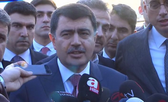 İstanbul Valisi Vasip Şahin, Taksim Eğitim ve Araştırma Hastanesindeki yangına
