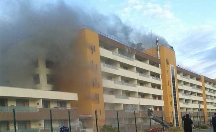 Hatay Valiliği, Erzin ilçesinde bir termal otelde sabah saatlerinde çıkan