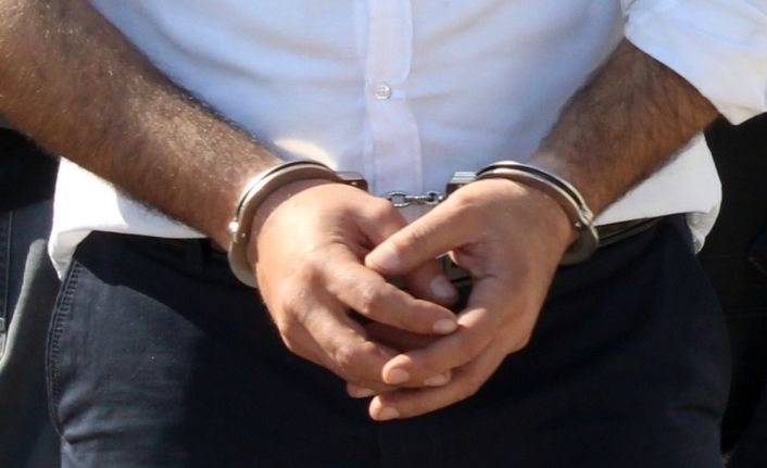 Van merkezli 15 ilde FETÖ/PDY silahlı terör örgütünün asker yapılanmasına