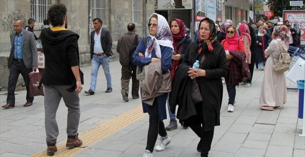 İran'daki 13 günlük nevruz tatili döneminde 100 bin İranlı turistin