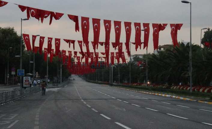 30 Ağustos Zafer Bayramı törenleri dolayısıyla Vatan Caddesi trafiğe kapatıldı.