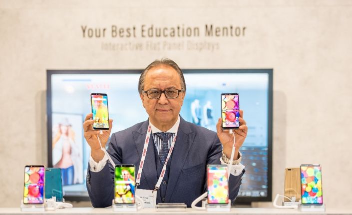 Vestel’in yeni telefonu Venus Z20, tanıtıma özel desibel kulaklık hediyesi