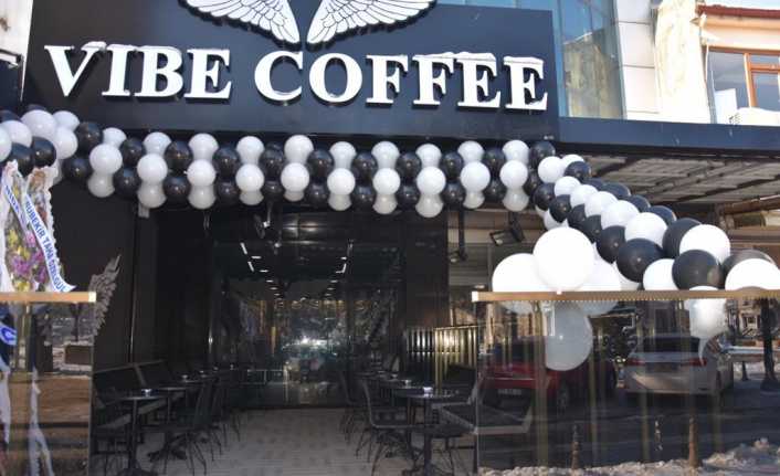 Farklı Kahve türlerini sevenler için yeni bir Kafe olma özelliğini