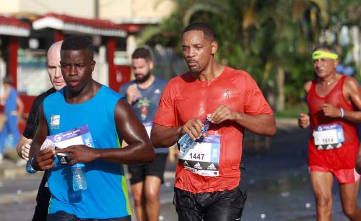 ABD’li aktör Will Smith, Küba’nın başkenti Havana’da düzenlenen Marabana Maratonu’na