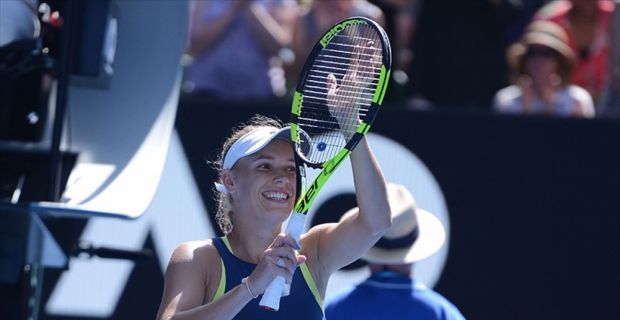 Avustralya Açık Tenis Turnuvası'nda tek kadınlar finalinde Rumen Halep'i 2-1
