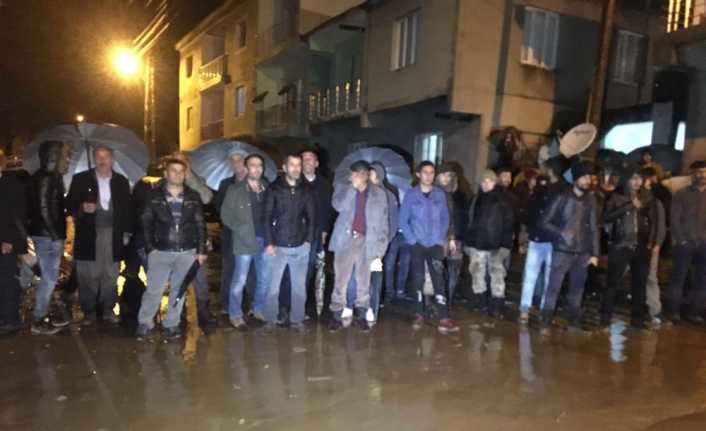 Şırnak’ın Beytüşşebap ilçesinde sabah saatlerinden beri etkisini sürdüren sağanak nedeniyle