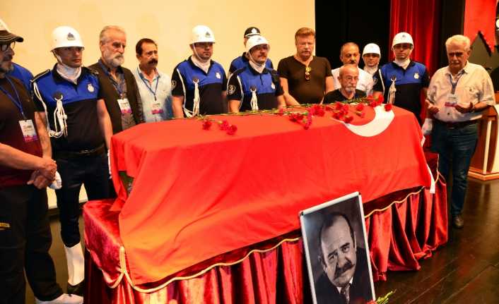 Geçirdiği kalp krizi sonucu hayatını kaybeden ünlü oyuncu Yakup Yavru