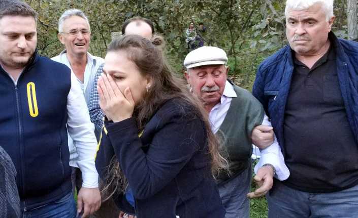 Samsun’da ameliyatlı olduğu için yürüteçle hareket edebilen yaşlı kadın, evde