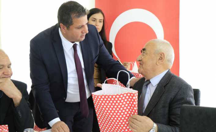18-24 Mart Yaşlılar Haftası Dolayısıyla Huzurevinde Program düzenlendi.