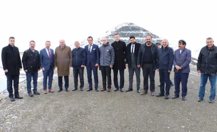 Yatırımlar yerinde incelendi Erzincan’da ki yatırımları yerinde inceleyen AK Parti Erzincan Milletvekilleri Süleyman