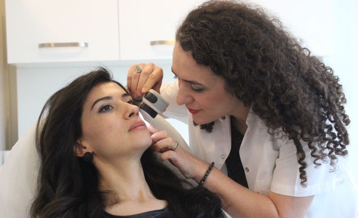 Vücutta artan kızarıklık, kaşıntı ve damarlanmalara sebep olan gül hastalığının