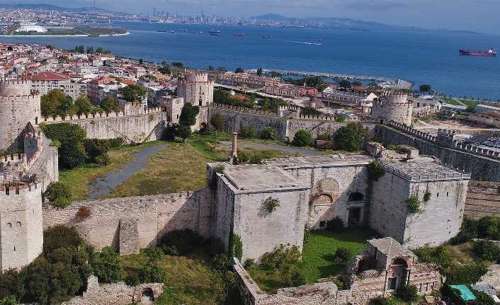 4 yıldan fazla süredir vatandaşların ziyaretine kapalı olan Yedikule Hisarı