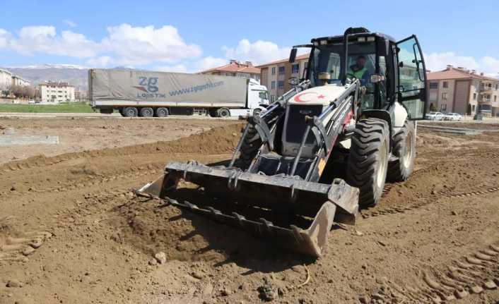 Erzincan Belediyesi'nin şehre yeni kazandırdığı parkların yapımında sona gelindi.