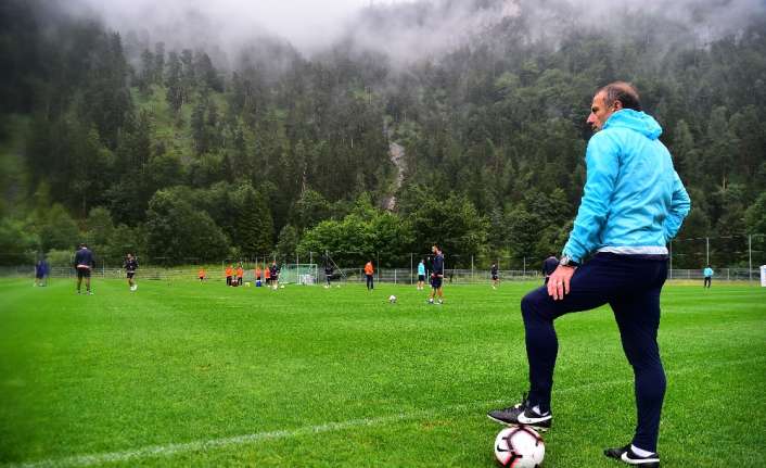 Medipol Başakşehir, yeni sezon hazırlıklarını Avusturya’nın Salzburg kentinde sürdürüyor.