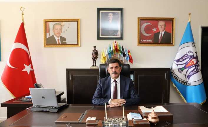Yeni yılda barış, sevgi ve hoşgörü hâkim olsun Erzincan Belediye Başkanı Bekir Aksun, yeni yıl dolayısıyla bir kutlama