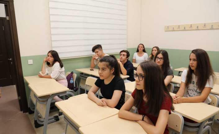 Bir okula yerleşemeyen 91 bin 687 öğrenciden 45 bin 670’i,