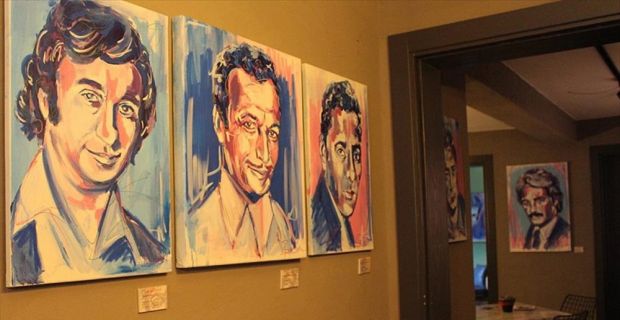 Ressam Birim Erol'un, Yeşilçam temalı "Jönler" isimli resim sergisi, Türk