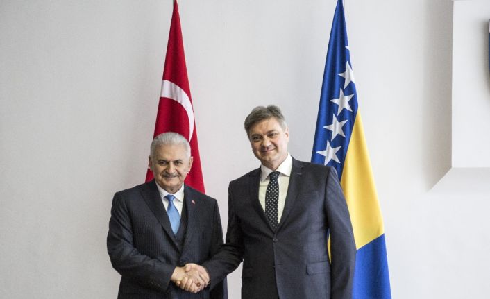 Başbakan Binali Yıldırım, resmi temaslarda bulunmak üzere geldiği Bosna-Hersek’te Bakanlar