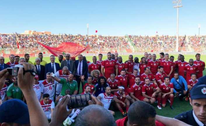 Dünyanın gelmiş geçmiş en iyi futbolcuları, kimsesiz çocuklar için Fas’ın