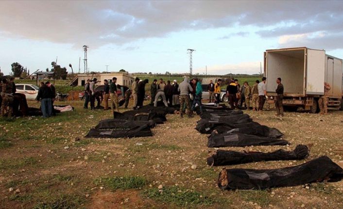 Afrin'in Küçük Meydan köyünde terör örgütü YPG/PKK'nın katlettiği ÖSO üyelerinin