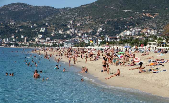 Yurdu etkisi altına almaya başlayan soğuk hava kar yağışı birçok
