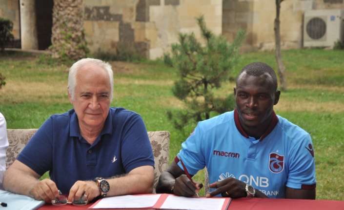 Trabzonspor, geçen sezon Fransa’nın Lorient takımında forma giyen Senegalli futbolcu