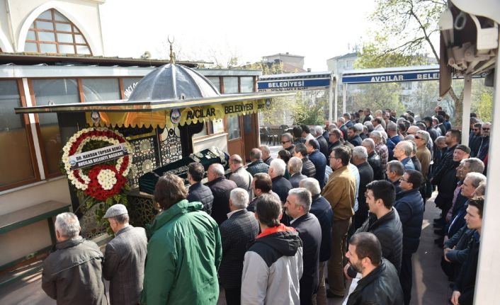 İstanbul Florya’da çocuk yaşlarda iken Atatürk ile yaptığı sohbetle tanınan