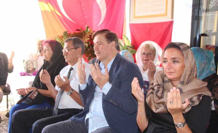 Türk Sanat Müziğinin unutulmaz ismi Zeki Müren, ölümünün 22’inci yıl