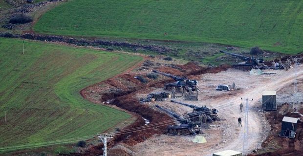 Genelkurmay Başkanlığından iki askerin şehit olduğu, beş askerin yaralandığı bildirildi.