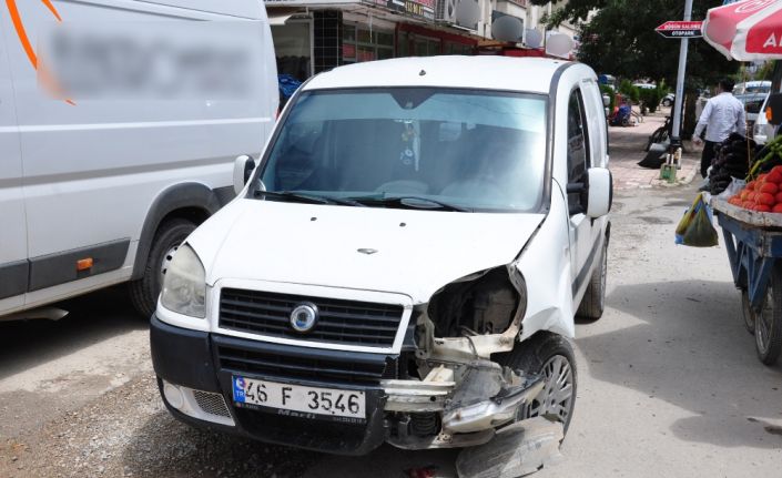 Kahramanmaraş’ın Elbistan ilçesinde 3 aracın karıştığı trafik kazasında 1 kişi
