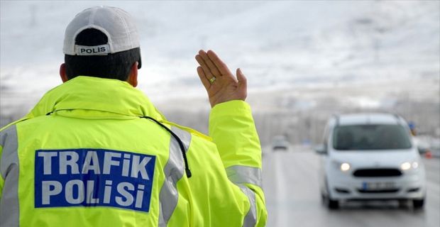Şehirler arası yük ve yolcu taşıyan ticari araçlar için 1