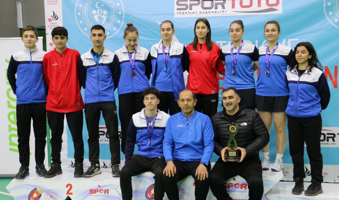 Erzincanlı Badmintoncular Ankara’da Gençler Türkiye 2.cisi Oldular