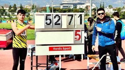 52.71 metrelik derecesiyle Türkiye Şampiyonu oldu.