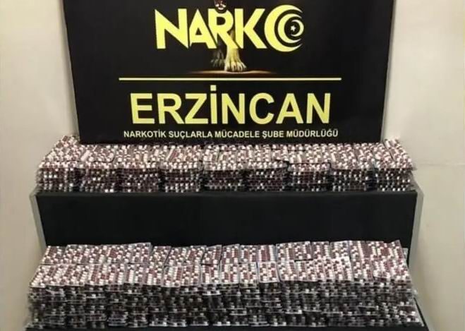 Piyasa Değeri 4 Milyon TL olan Sentetik Ecza Maddesi Ele Geçirildi İl genelinde uyuşturucu madde kullanımının ve ticaretinin engellenmesine yönelik çalışma