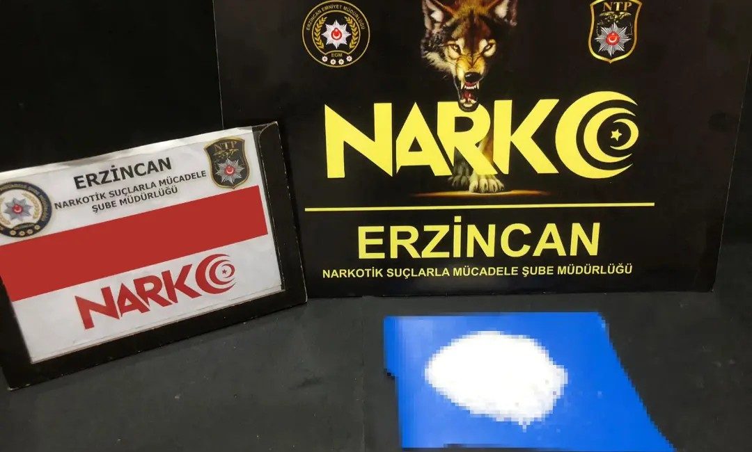 Erzincan’da 40 gram uyuşturucu madde ele geçirilerek 2 şüpheli gözaltına